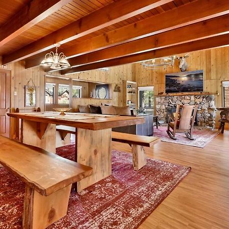 Lake Adjacent Rustic Cabin W Game Room & Hot Tub 빅 베어 레이크 외부 사진