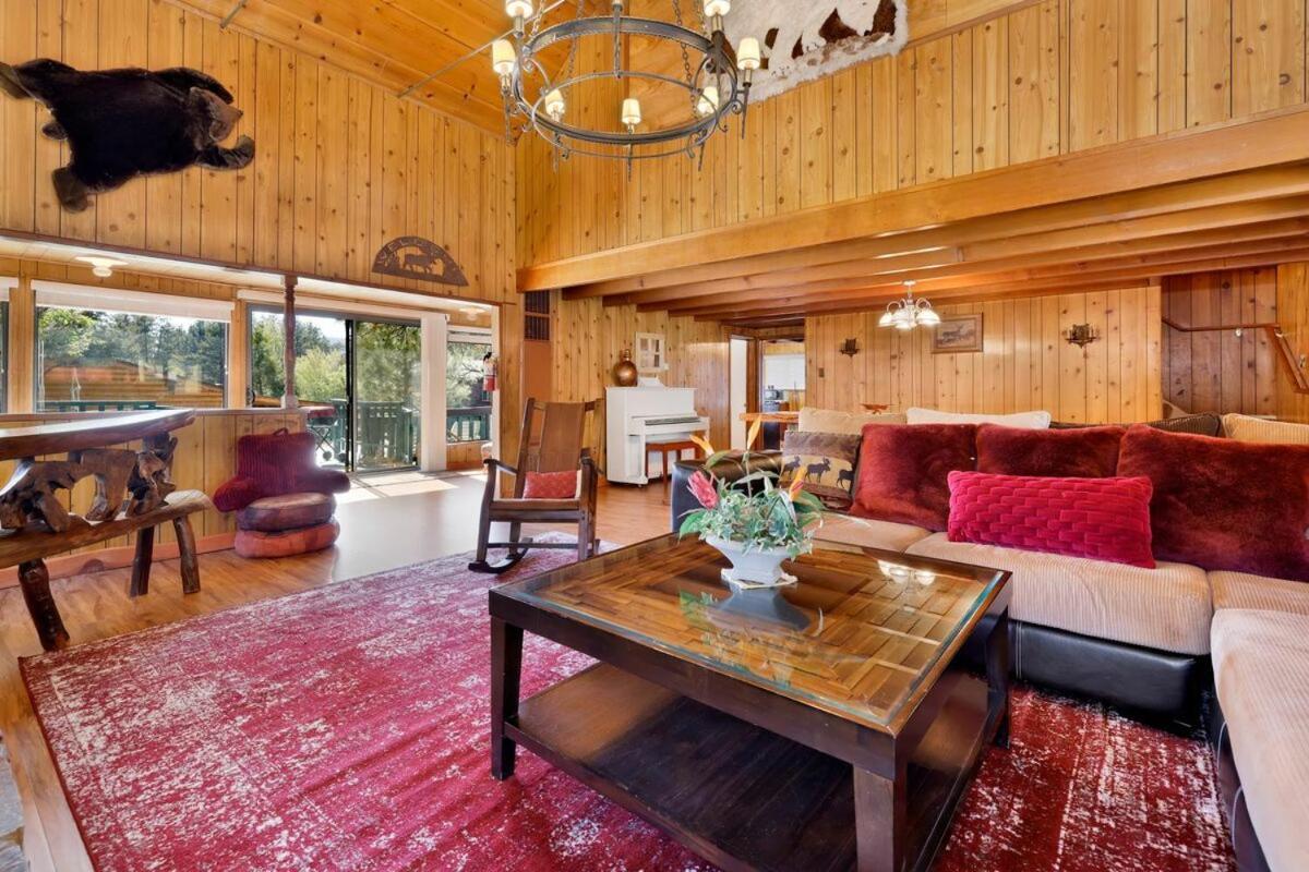 Lake Adjacent Rustic Cabin W Game Room & Hot Tub 빅 베어 레이크 외부 사진